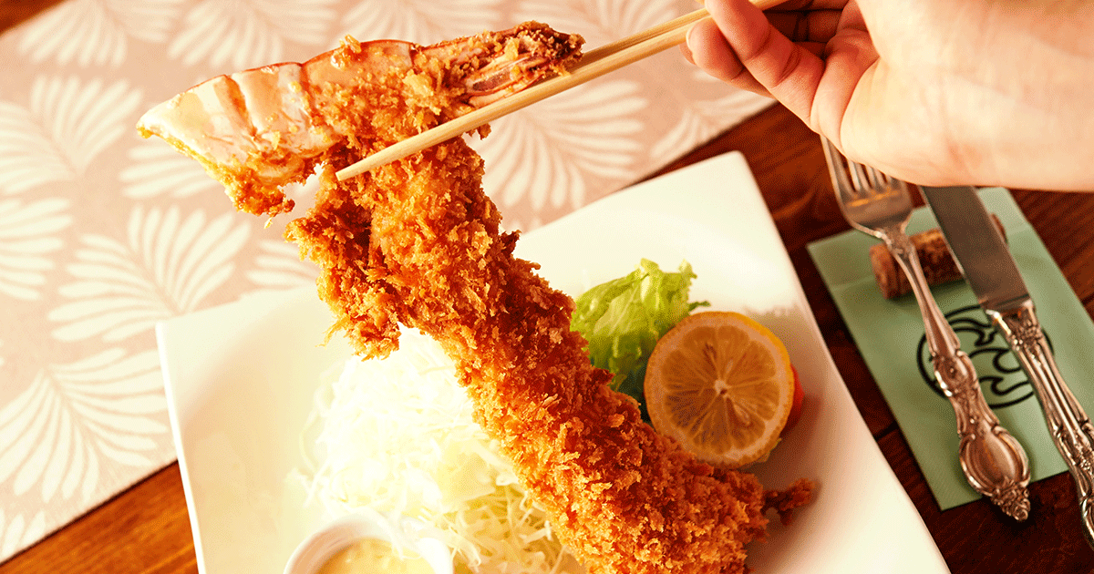 画像はOGPより 山梨県富士吉田・河口湖の洋食「レストランハマッコ本店」エビフライが名物